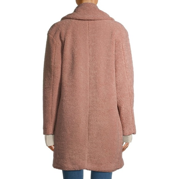 Lucky Brand Women's Teddy Bear Faux Sherpa Coat.
Size Large. 
Pristine Condition - Picture 3 of 4